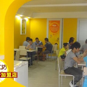 饮品连锁加盟店学生饮品加盟