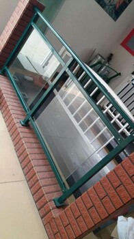 铜仁锌钢玻璃阳台栏杆定做成品厂家